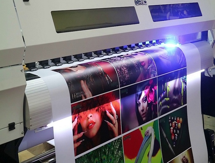 Ứng dụng in UV cho biển báo ADA