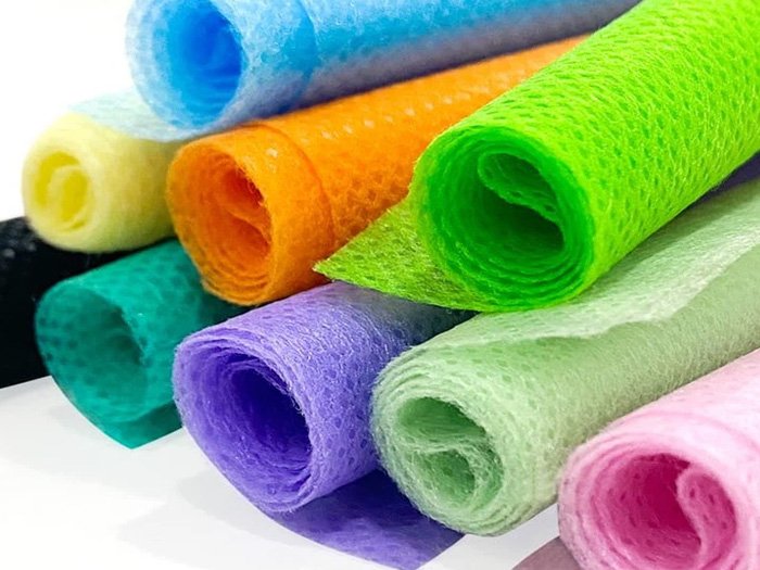 Vải không dệt PP có bền không khi gặp nước hoặc ánh nắng?