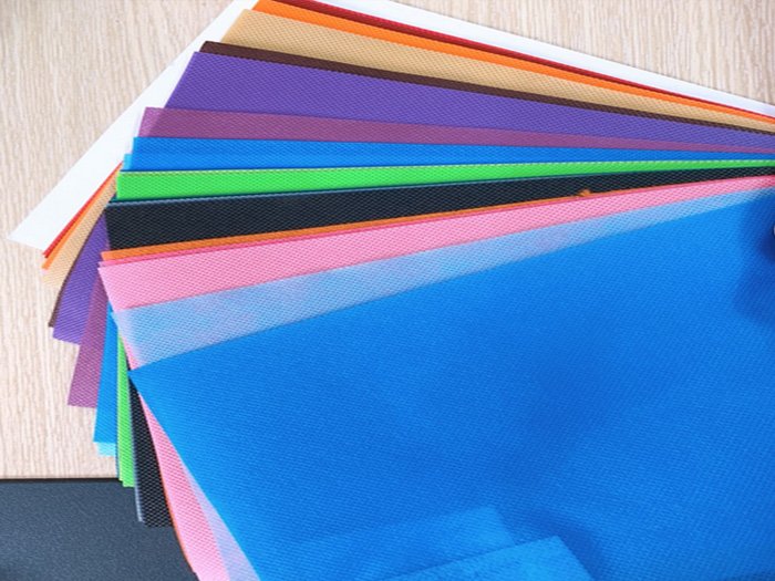 So sánh vải không dệt PP và PE loại nào tốt hơn?