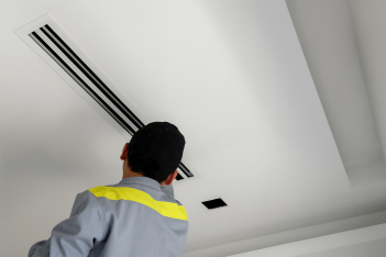 Hướng dẫn vệ sinh miệng gió Linear để kéo dài tuổi thọ bền bỉ