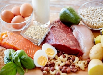 Thành phần dinh dưỡng cần có trong cháo cho bé và vai trò của chúng