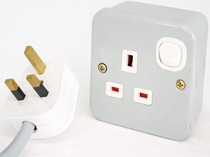 Ổ điện 3 chấu Malaysia và Việt Nam khác nhau thế nào - Doanh nhân đương thời